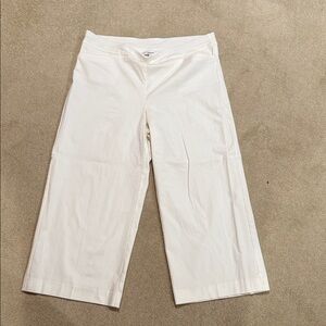 Chico's Cream Cropped Pants